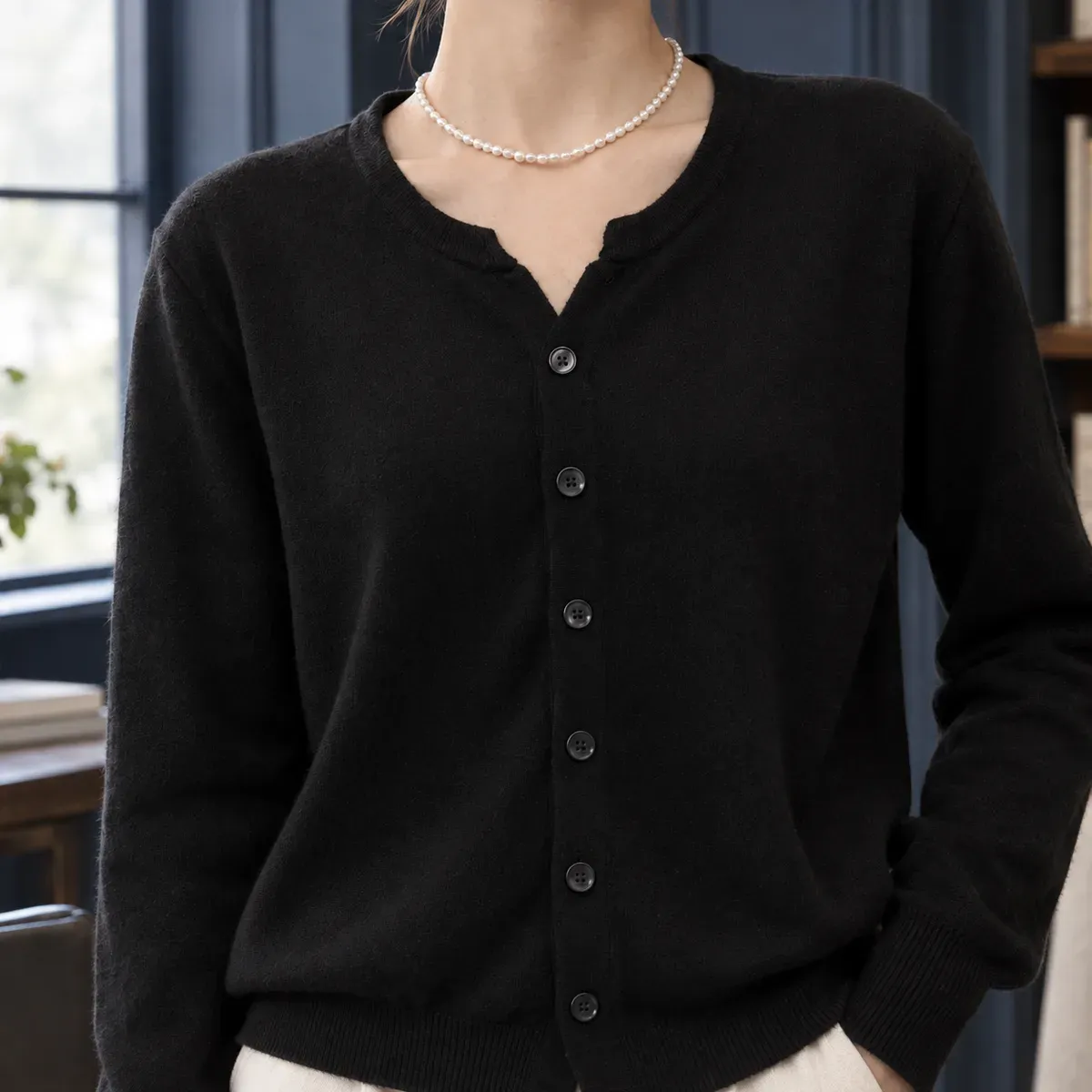 Raven Relaxed Cardigan — detail